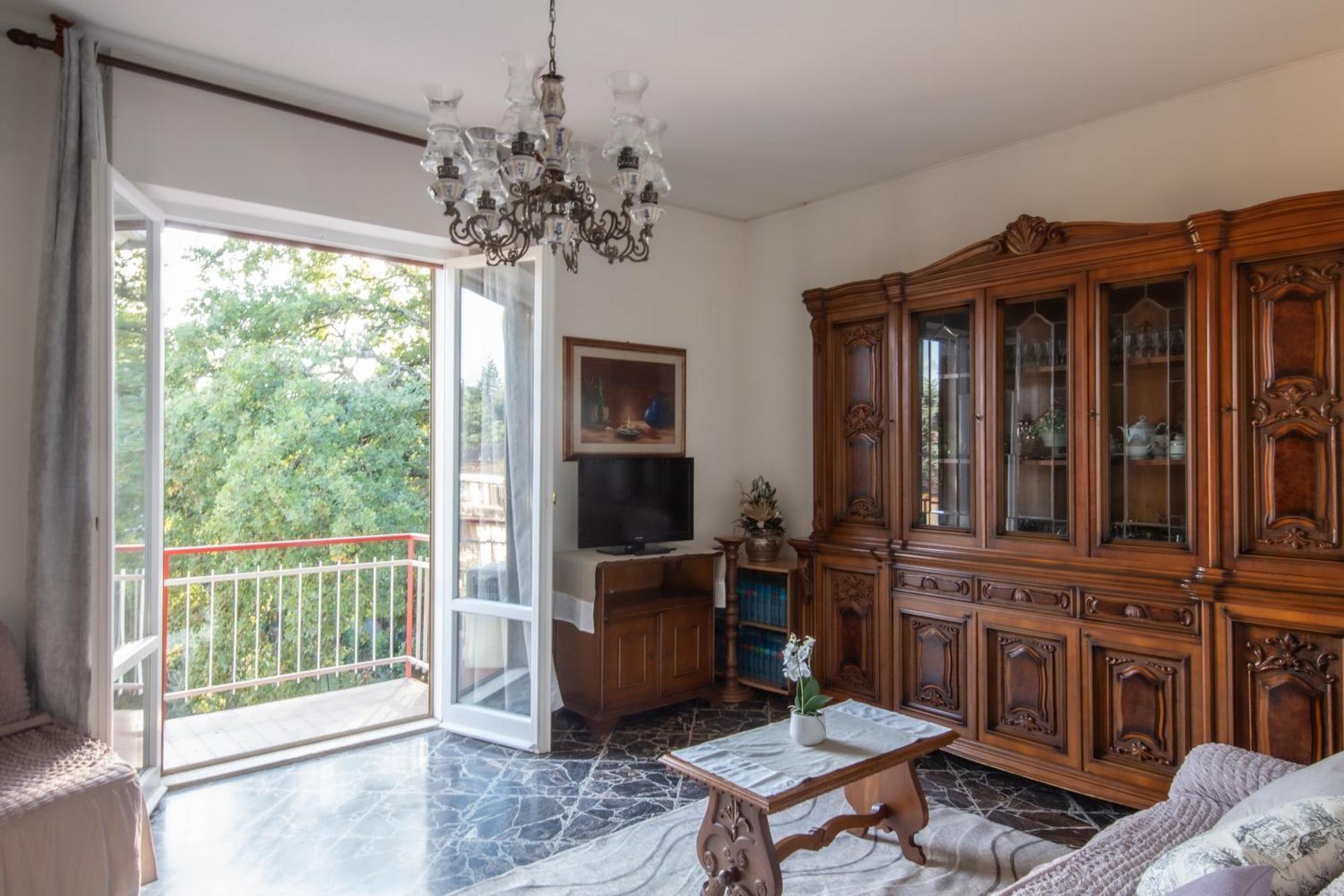 Domus Umberto - Guest House Arezzo Esterno foto